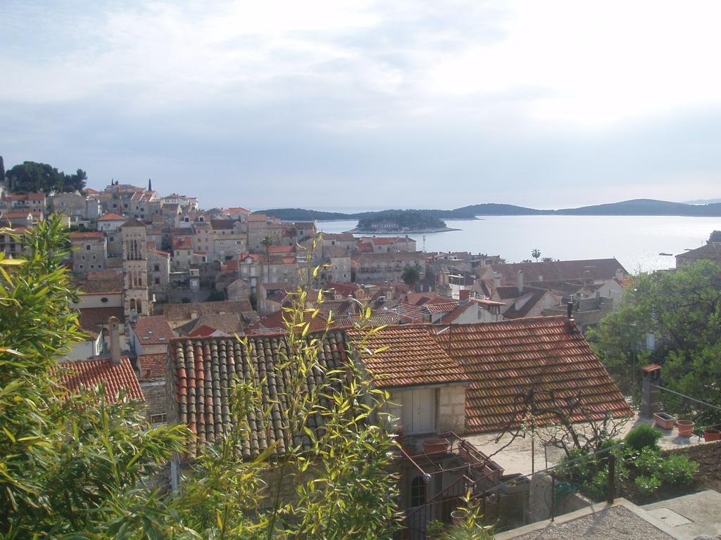 Apartments Seka Hvar Town Zimmer foto